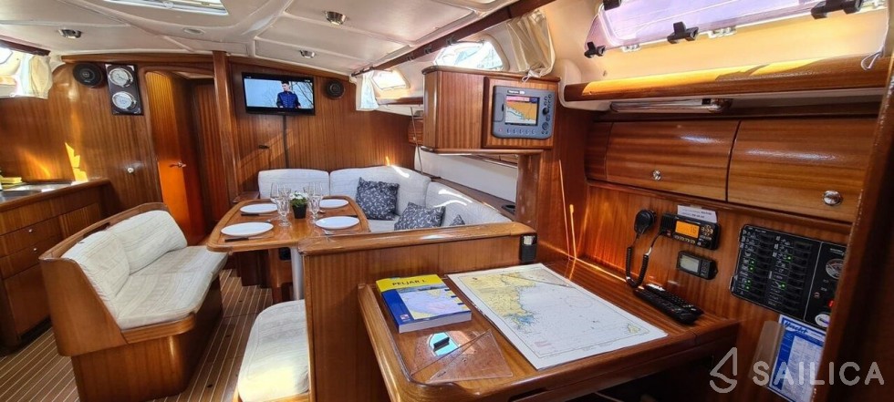 Bavaria 44 - Yacht Charter Sailica
