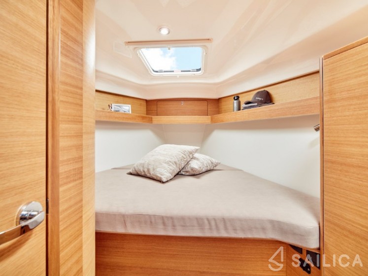 Elan Impression 40.1 - Yacht Charter Sailica