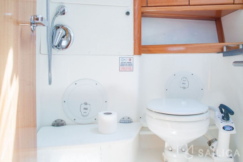 Bavaria 50 Cruiser - Yacht Charter Sailica