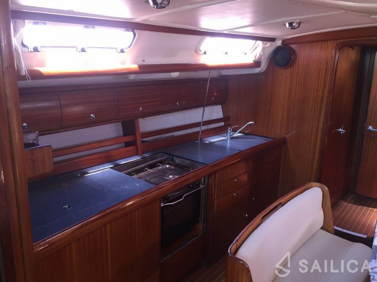 Bavaria 37 Cruiser - Yacht Charter Sailica