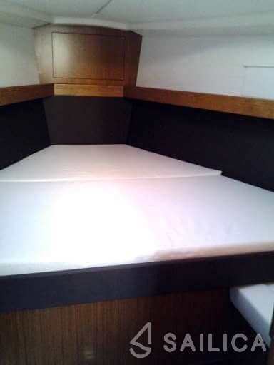Bavaria 37 Cruiser - Yacht Charter Sailica
