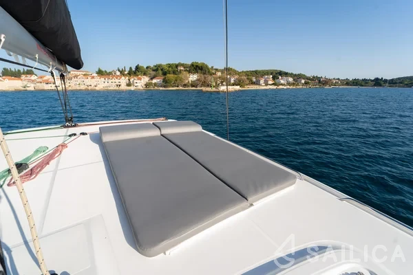 Lagoon 40 - Yacht Charter Sailica