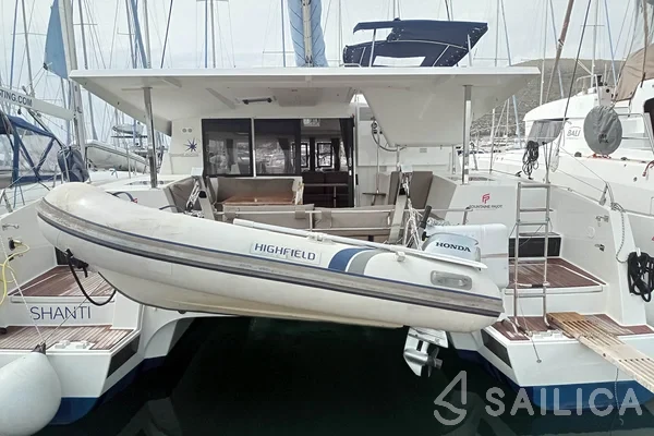 Lucia 40 - Yacht Charter Sailica