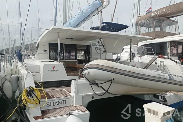 Lucia 40 - Yacht Charter Sailica