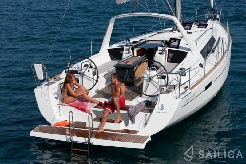 Oceanis 41 - Yacht Charter Sailica