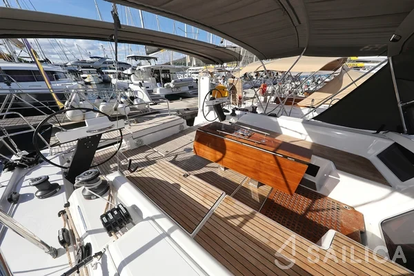 Dufour 530 - Yacht Charter Sailica