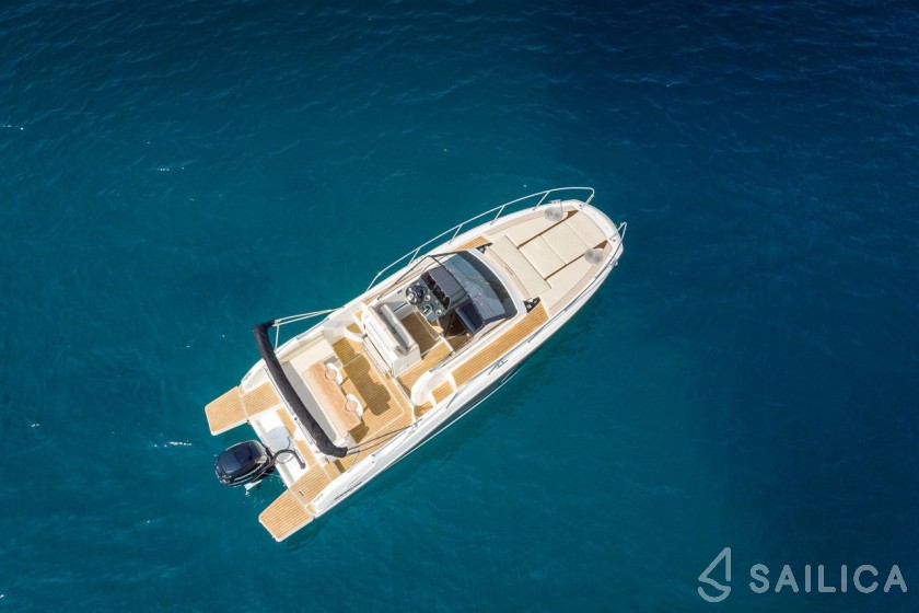 Quicksilver Activ 875 Sundeck - Yacht Charter Sailica