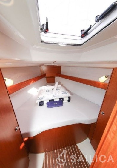 Bavaria 34 Cruiser - Yacht Charter Sailica
