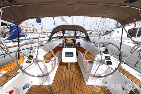 Bavaria 34 Cruiser - Yacht Charter Sailica