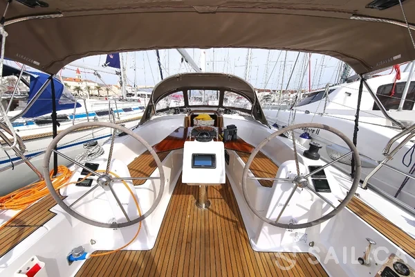 Bavaria 34 Cruiser - Yacht Charter Sailica