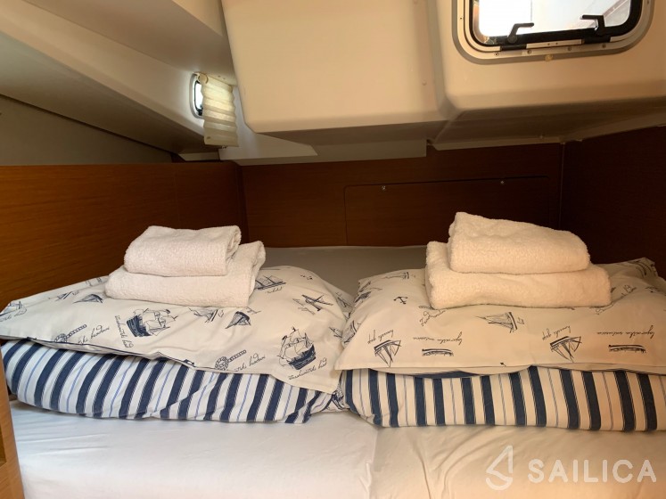 Sun Odyssey 440 - Yacht Charter Sailica