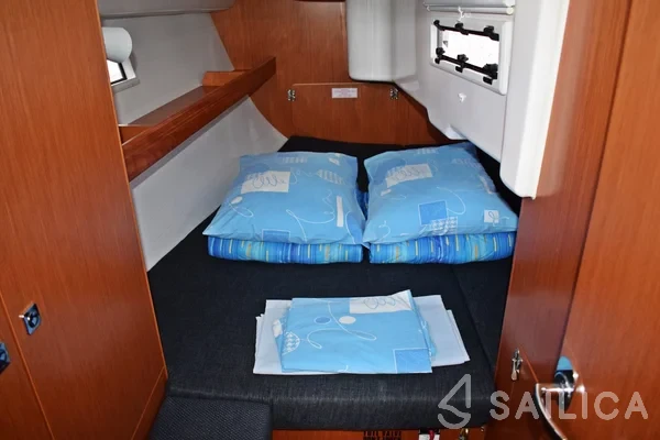 Bavaria 33 Cruiser - Yacht Charter Sailica