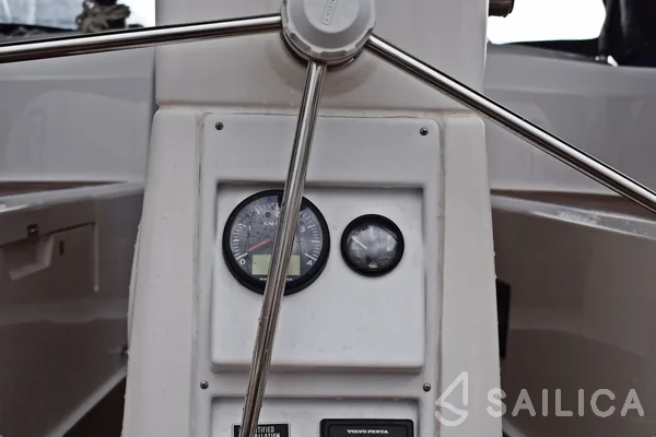 Bavaria 33 Cruiser - Yacht Charter Sailica