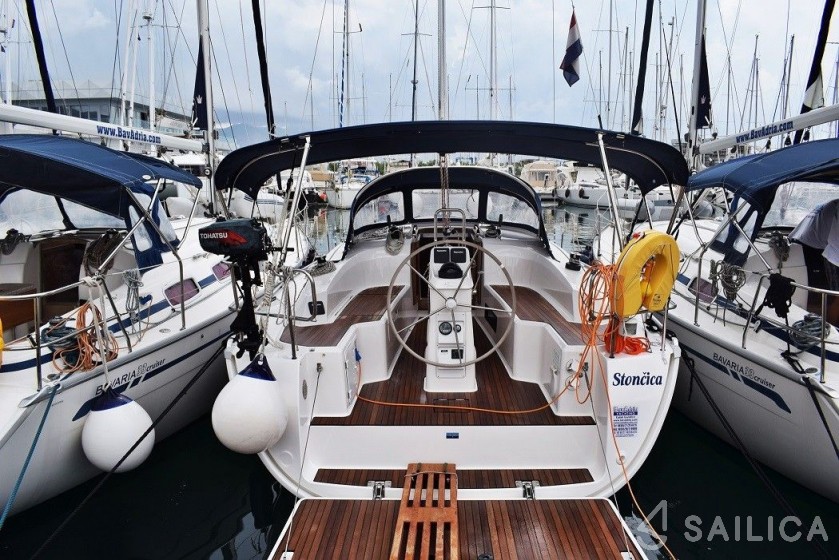 Bavaria 33 Cruiser - Yacht Charter Sailica