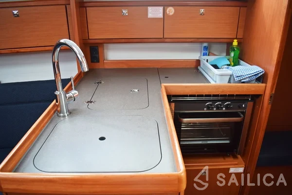 Bavaria 34 Cruiser - Yacht Charter Sailica