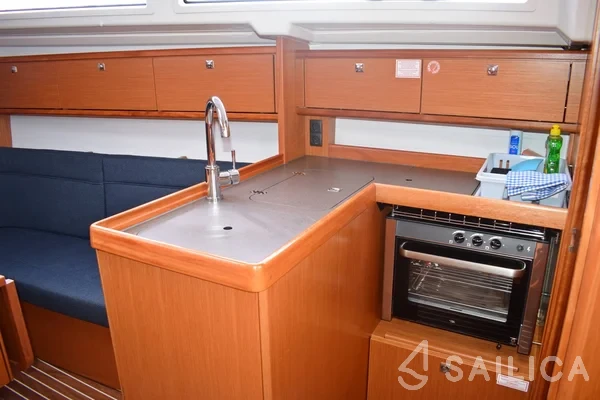 Bavaria 34 Cruiser - Yacht Charter Sailica