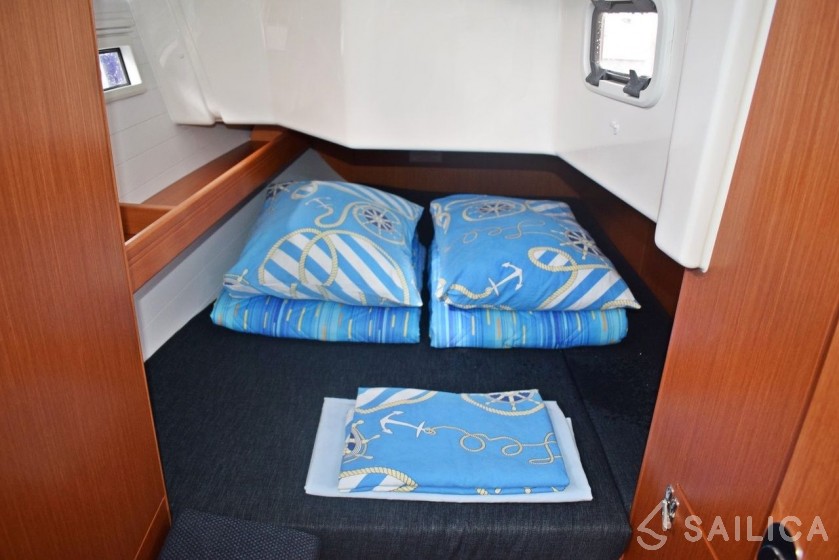 Bavaria 34 Cruiser - Yacht Charter Sailica
