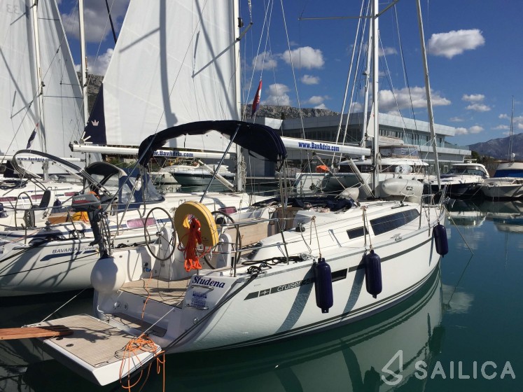 Bavaria 34 Cruiser - Yacht Charter Sailica