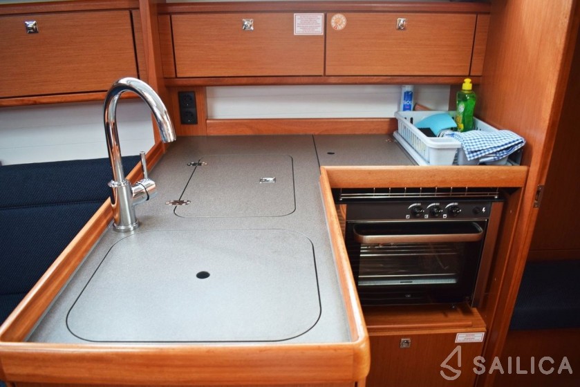 Bavaria 34 Cruiser - Yacht Charter Sailica