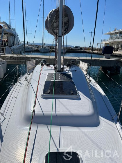 First 27 - Yacht Charter Sailica