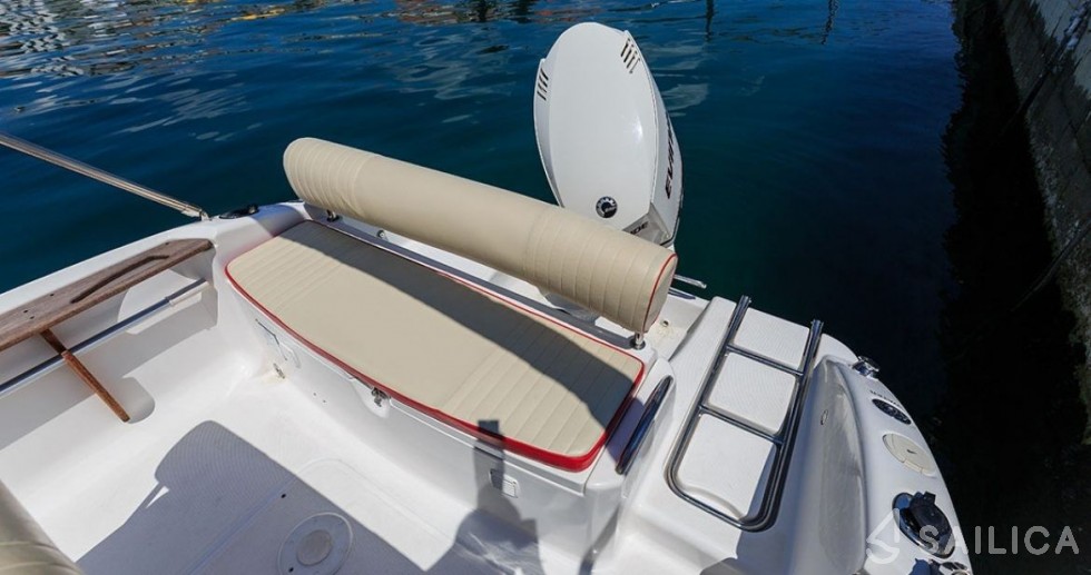 Fisher 20 - Yacht Charter Sailica