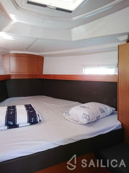 Bavaria 37 Cruiser - Yacht Charter Sailica