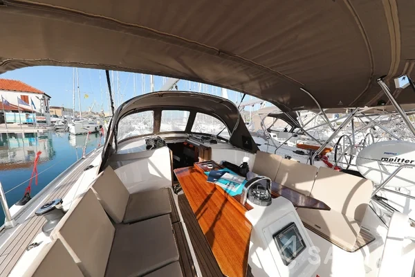 Bavaria 37 Cruiser - Yacht Charter Sailica