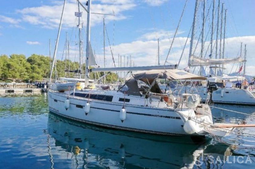 Bavaria 37 Cruiser - Yacht Charter Sailica