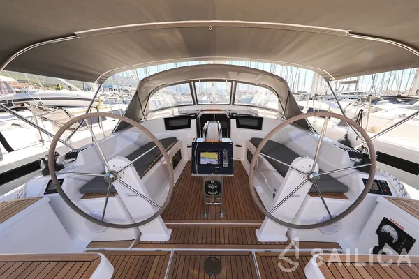 Hanse 388 - Yacht Charter Sailica