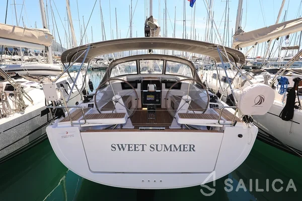 Hanse 388 - Yacht Charter Sailica