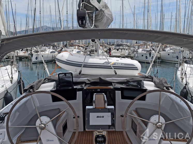 Hanse 388 - Yacht Charter Sailica