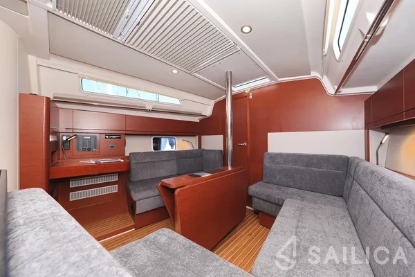 Hanse 388 - Yacht Charter Sailica