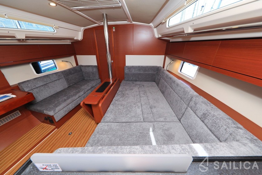 Hanse 388 - Yacht Charter Sailica