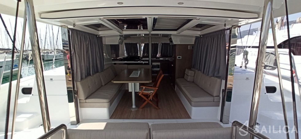 Bali Catspace - Yacht Charter Sailica