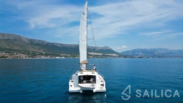 Bali Catspace - Yacht Charter Sailica