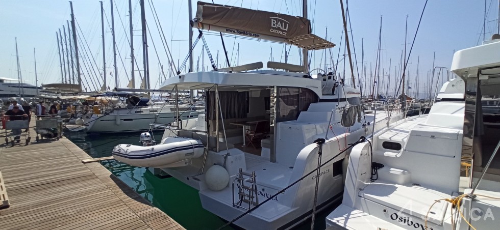 Bali Catspace - Yacht Charter Sailica