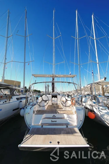 Bavaria 46 Cruiser - Yacht Charter Sailica