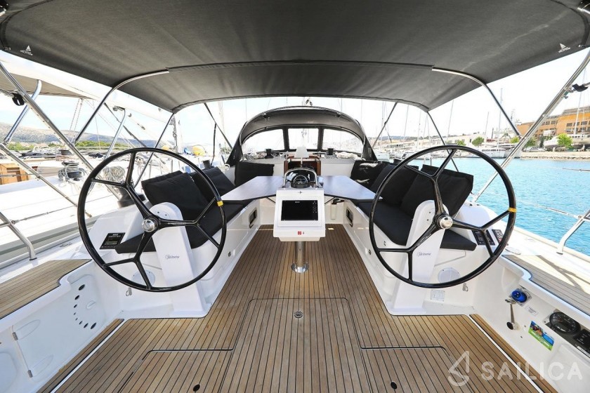 Bavaria 46 Cruiser - Yacht Charter Sailica