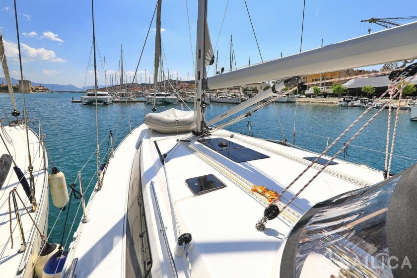 Bavaria 46 Cruiser - Yacht Charter Sailica