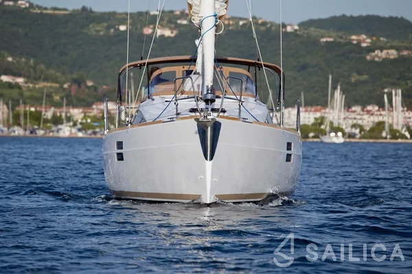 Elan 35 Impression - Yacht Charter Sailica