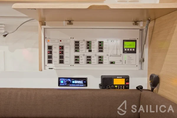Elan 35 Impression - Yacht Charter Sailica