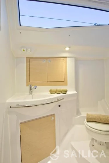 Elan 35 Impression - Yacht Charter Sailica