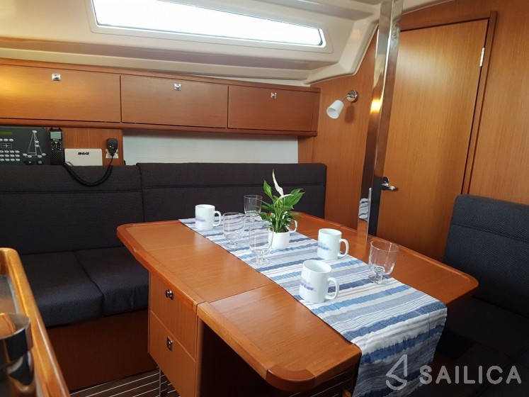 Bavaria 34 Cruiser - Yacht Charter Sailica