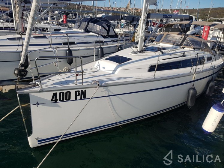 Bavaria 34 Cruiser - Yacht Charter Sailica