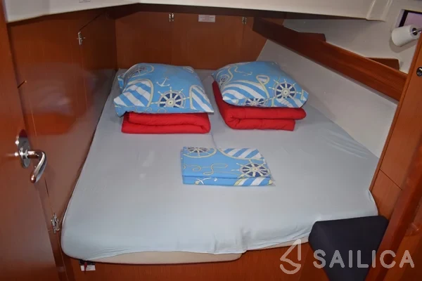Bavaria 45 Cruiser - Yacht Charter Sailica