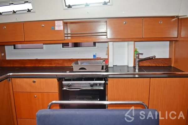 Bavaria 45 Cruiser - Yacht Charter Sailica