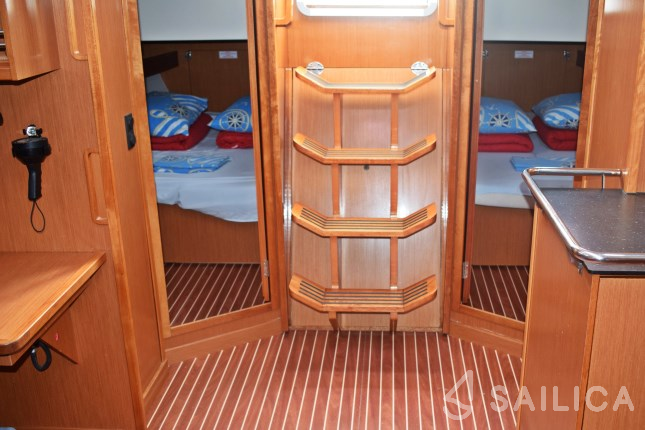 Bavaria 45 Cruiser - Yacht Charter Sailica