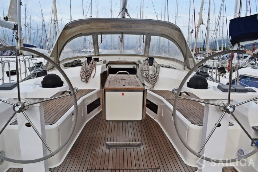 Bavaria 45 Cruiser - Yacht Charter Sailica