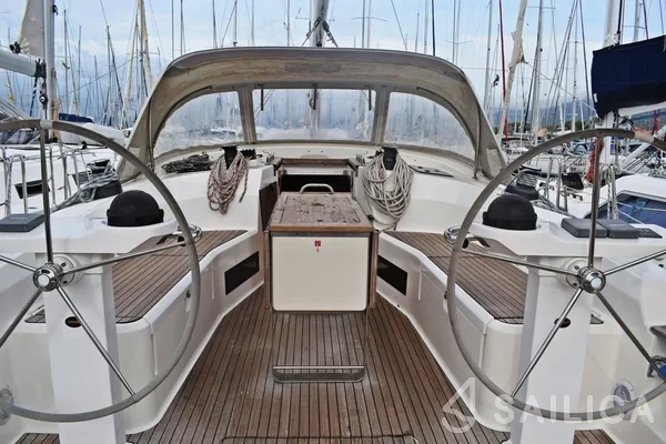 Bavaria 45 Cruiser - Yacht Charter Sailica