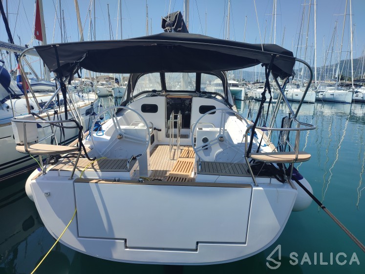 Elan Impression 40.1 - Yacht Charter Sailica
